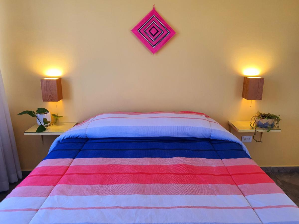 Adventure Inn ลาปาซ ภายนอก รูปภาพ